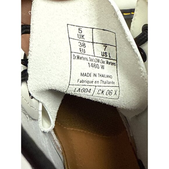 Dr Martens 1460 Women's Boots Patent Smooth Leather Combat White Size 7 NEW SPOT - Picture 11 of 11